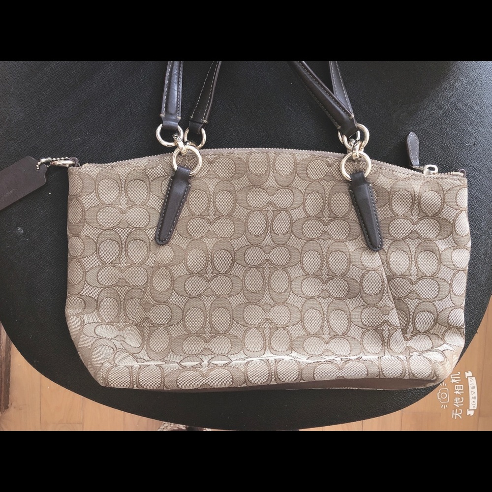 Coach Brown Signature tote bag